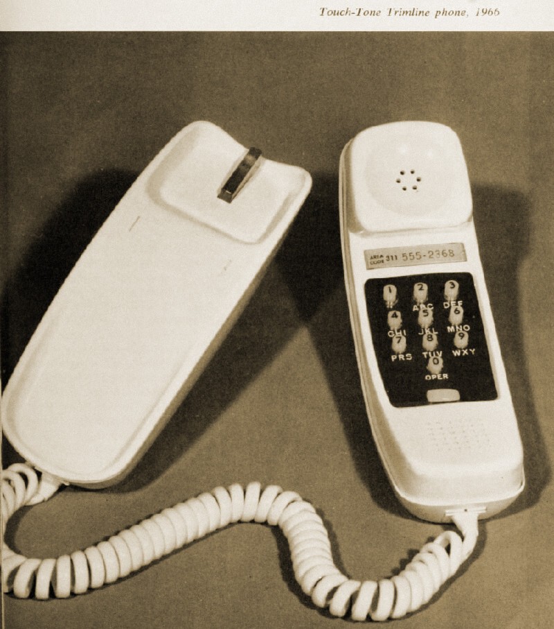 Это фотографии от американской промышленной компании, выпускавшей телефоны в далёком 1965-ом: