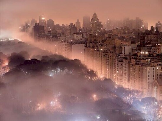  1. Нью-Йорк в плотной завесе смога и тумана