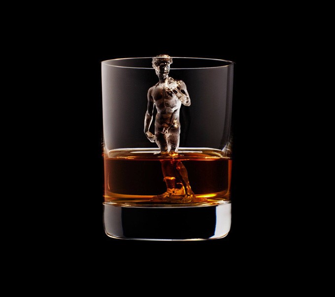 3D-лед от Suntory Whisky