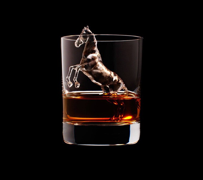 3D-лед от Suntory Whisky