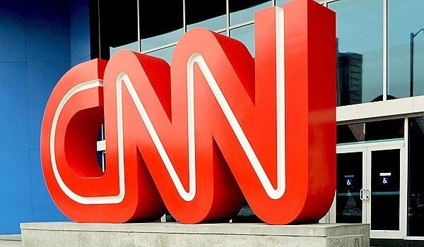 1980 	Начал вещание телеканал Теда Тернера «CNN» (Cable News Network), первый круглосуточный информационный канал