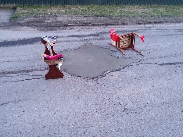 Петербуржцы настолько инициативны, что ремонтируют дороги сами
