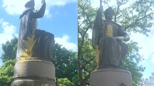 В Полтаве неизвестные облили желтой краской памятник Ивану Мазепе