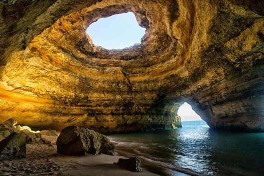 Морская пещера Бенажиу (Algar de Benagil), Лагоа (Lagoa)