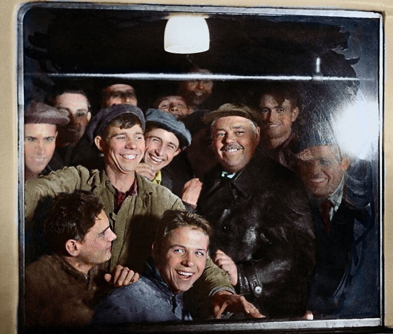 Первые пассажиры Московского метрополитена, 1935
