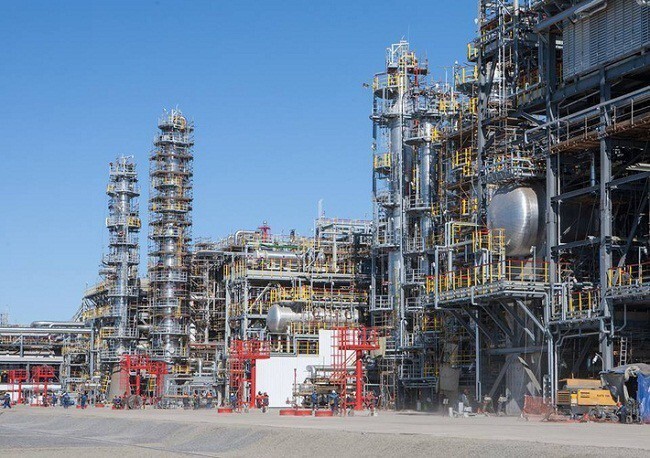 31 мая в г. Волгоград на предприятии «Лукойл-Волгограднефтепереработка» запущен крупнейший в России комплекс глубокой переработки нефти на базе гидрокрекинга вакуумного газойля.