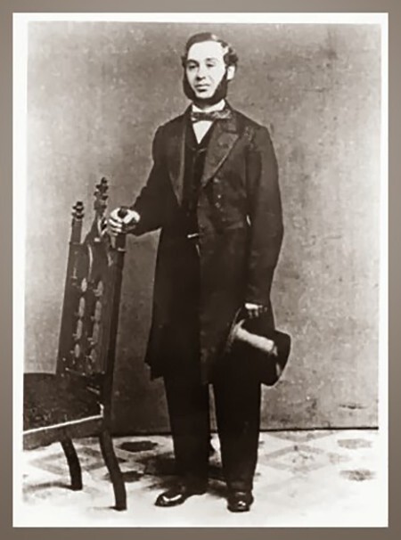 06 июня 1850г. Леви Страусс сделал свои первые джинсы