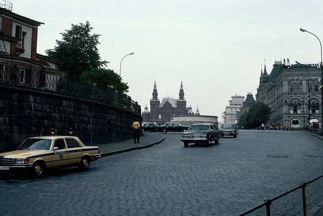 1983 год, Москва, Васильевский спуск