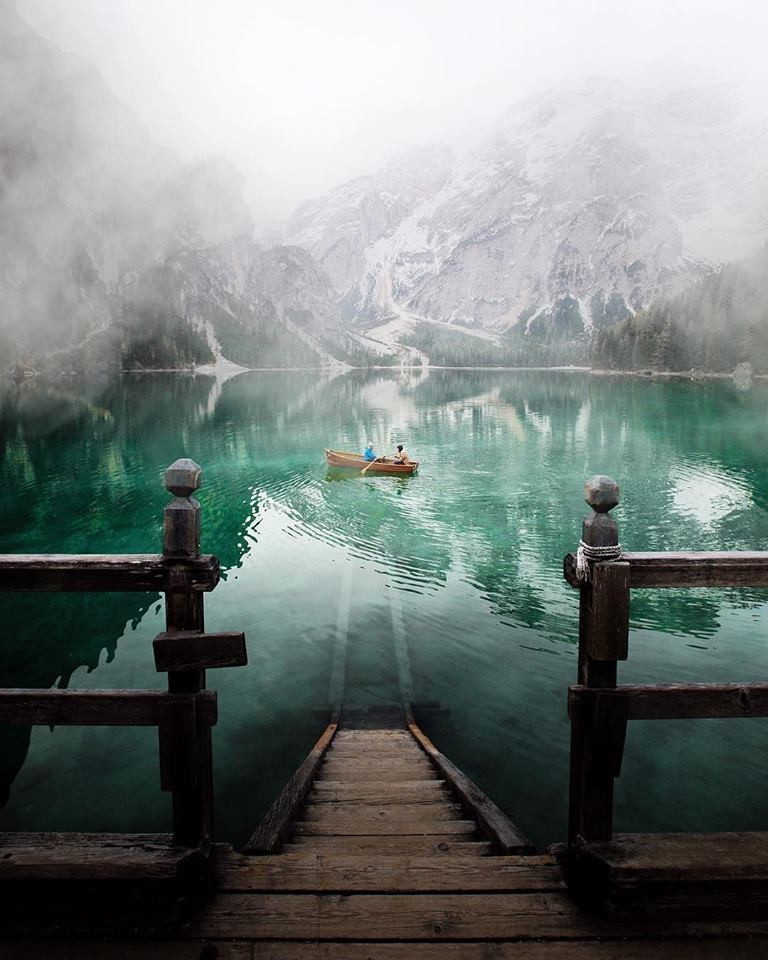Живописнейшее горное озеро