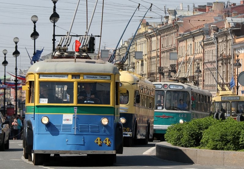 Петербургский парад ретро-транспорта 2016