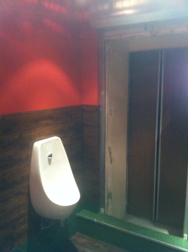 Туалет в Новосибирском кафе 