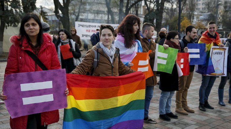 Надеть трусы и обувь для бега: ЛГБТ-активистов в Киеве попросили подготовиться к параду