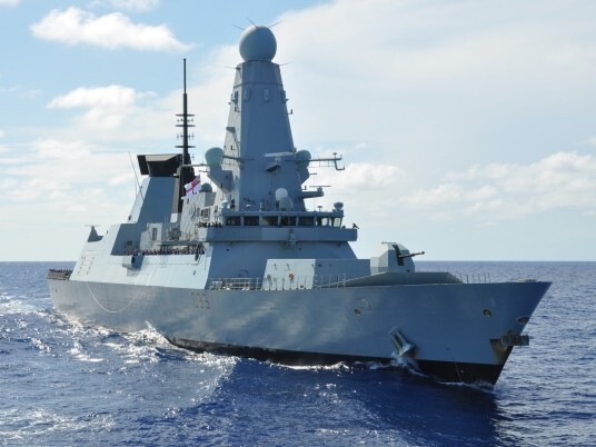 Новейший британский эсминец сломался из-за слишком тёплой морской воды