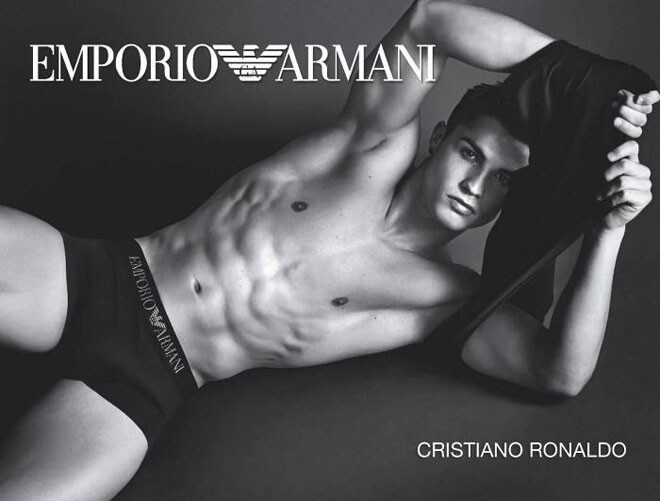 У Роналду неплохо получается попозировать для Armani. Кстати, он еще и выпускает собственную линию нижнего белья...