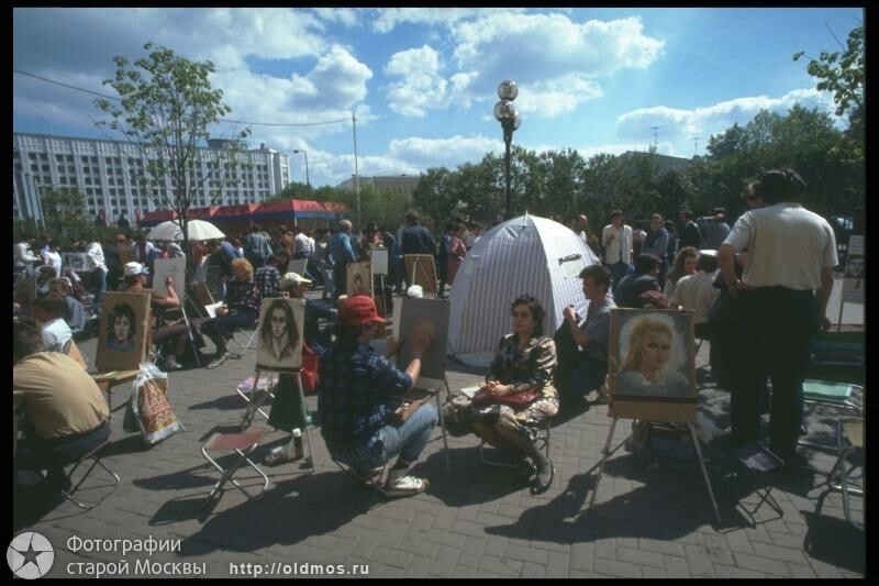 Какой была Москва в 90-е годы