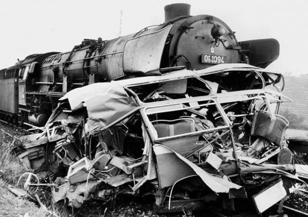 Аварии на железнодорожных переездах