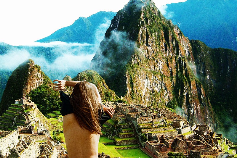 Сделать голое фото на фоне Мачу Пикчу