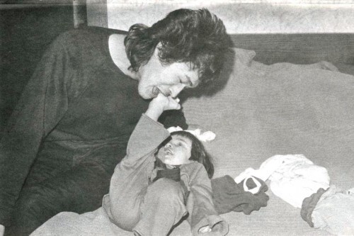 Виктор Цой с сыном Александром.