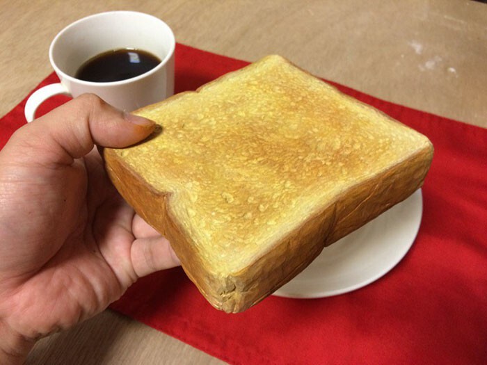 Японский мастер резьбы по дереву создает суперреалистичную деревянную еду