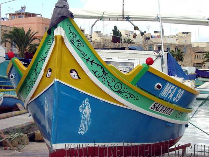 Мальта. Марсашлокк. Знаменитая "глазастая" лодка.