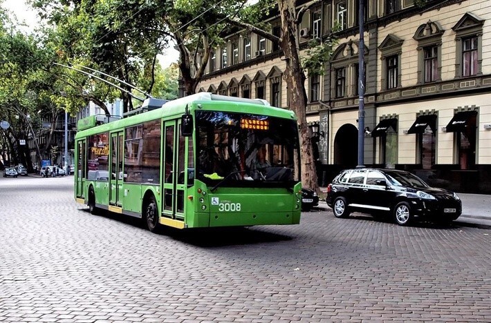 13. Подписано соглашение о сборочном производстве троллейбусов «Тролза» в Аргентине