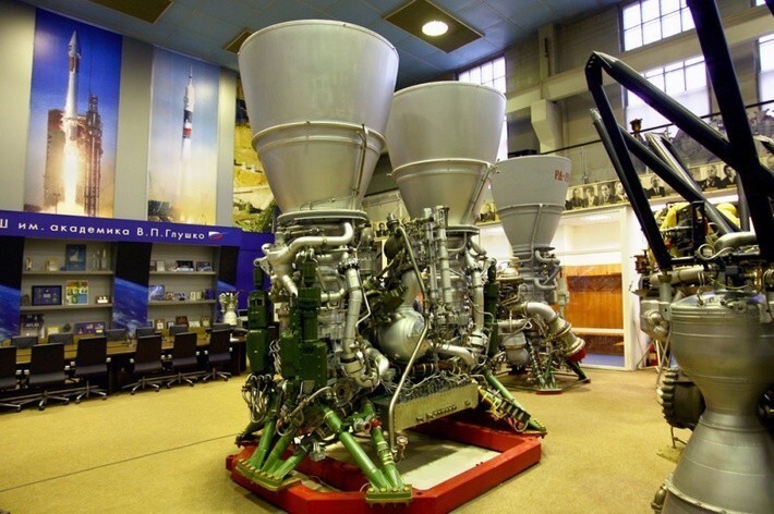 29 июня Три двигателя РД181 поставлены в США