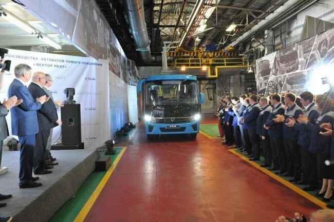 3 июня В Нижегородской области, на ООО «Павловский автобусный завод» начато серийное производство автобусов нового семейства Вектор NEXT.