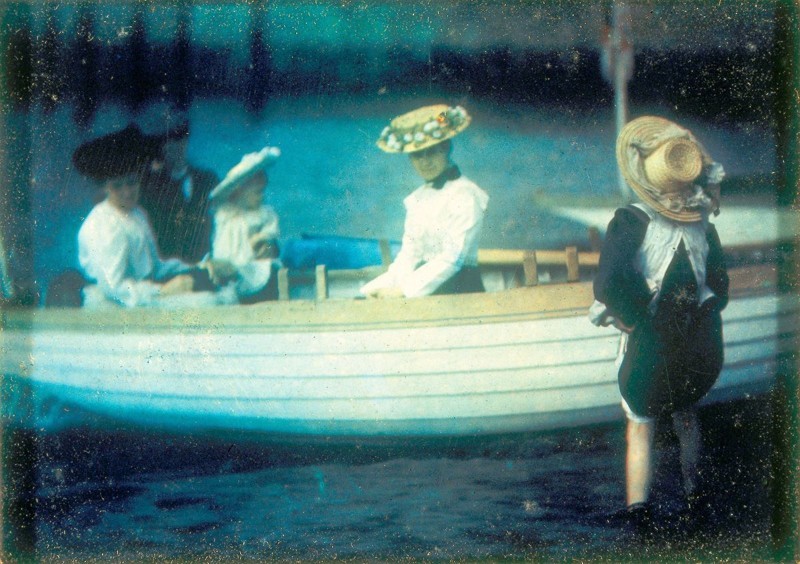 День на пляже сквозь линзы одной из первых цветных камер: фотографии Отто Пфеннингера 1906 года