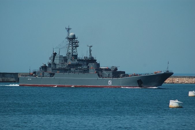  БДК Черноморского флота "Азов"  прошел в акваторию Средиземного моря