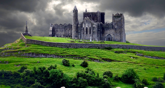 Скала Кашел, Ирландия. Построен в IV веке.