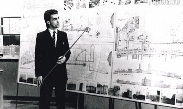 Вячеслав Бутусов защищает свой дипломный проект в Свердловском архитектурном институте, 1983 год