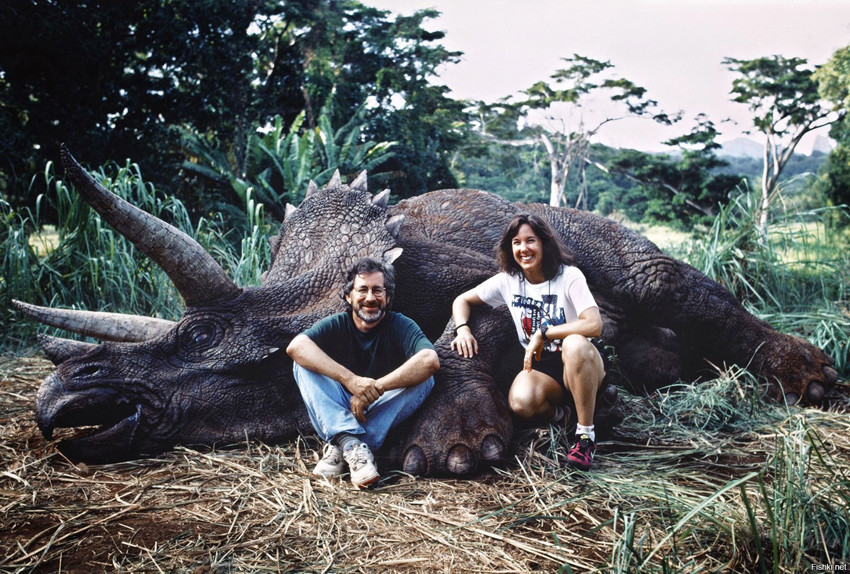 Стивен Спилберг и Кэтлин Кеннеди на съемках фильма "Парк Юрского периода...