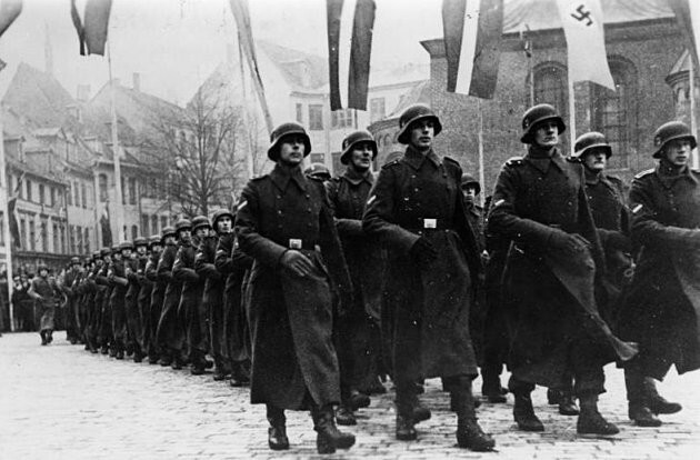Латышский добровольческий легион СС. Рига 1943 год.