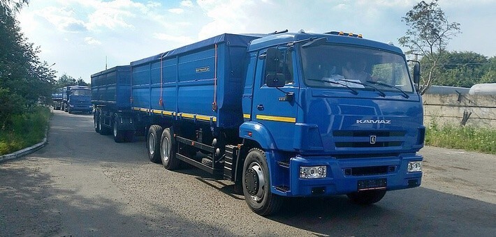 7. 60 автопоездов-зерновозов передано ведущему российскому экспортёру «Агромаркет».