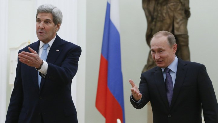 Керри входит в открытую дверь