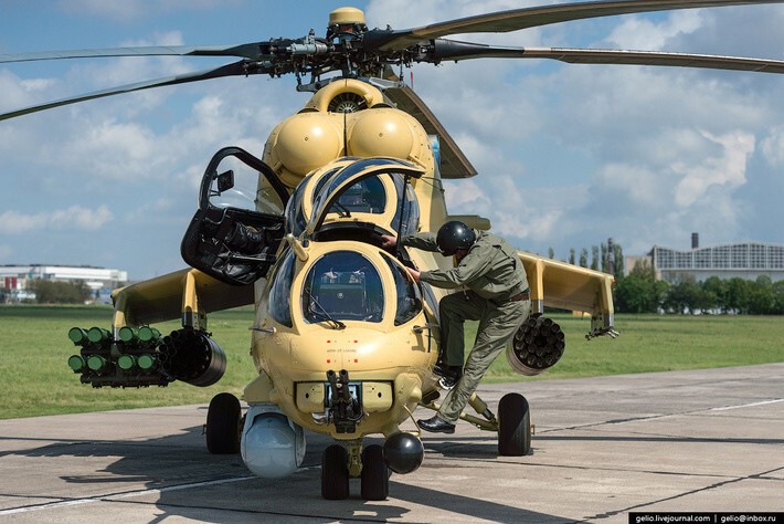 МИ-35М. В течение многих лет «Роствертол» выпускал легендарный Ми-24 В, который состоит на вооружении десятков стран мира. На его основе был создан новый многоцелевой ударный вертолёт Ми-35М, который собирают здесь с 2005 года. 