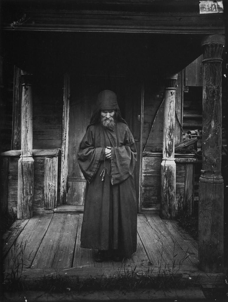 Максим Дмитриев монах