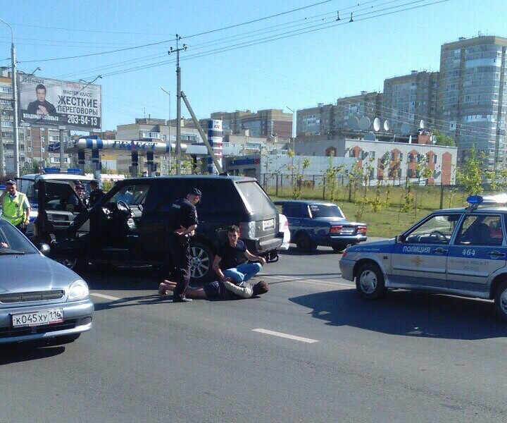 В Казани полицейские устроили погоню за Range Rover