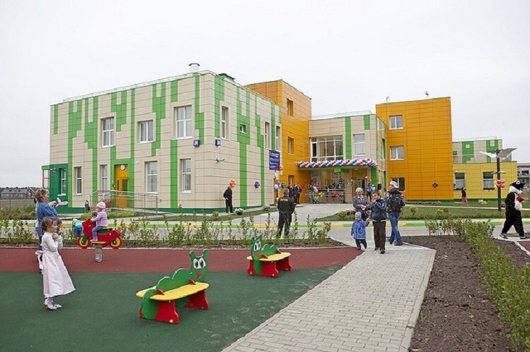 12. В Свердловской области открылось здание детского сада на 270 мест