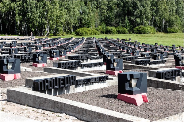 Чтобы помнили. "Хатынь"- символ трагедии белорусского народа