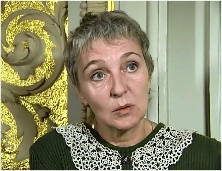 Антонина Шуранова, которая сыграла возлюбленную Барона, искусствоведа Ирину Гордееву, ушла из жизни 5 февраля 2003 года в возрасте 66 лет.