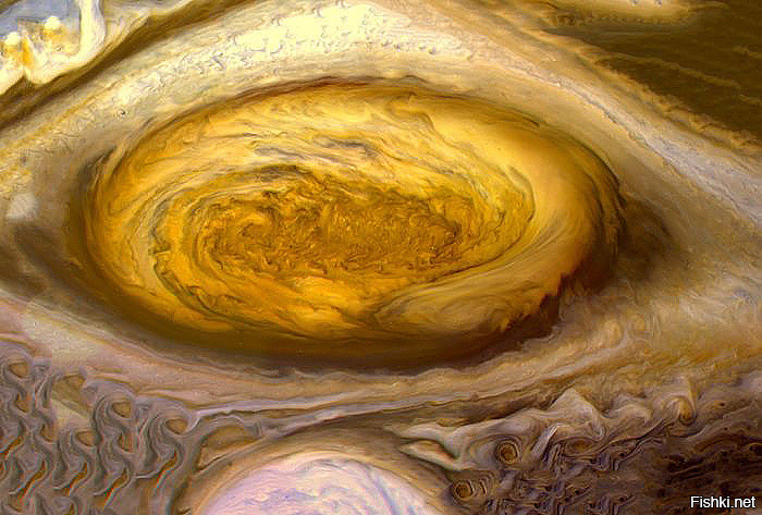 Этот гигантский ураган наблюдается на Юпитере уже 350 лет