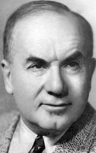 24 июля 1901 года родился советский актёр театра и кино Игорь Владимирович Ил...