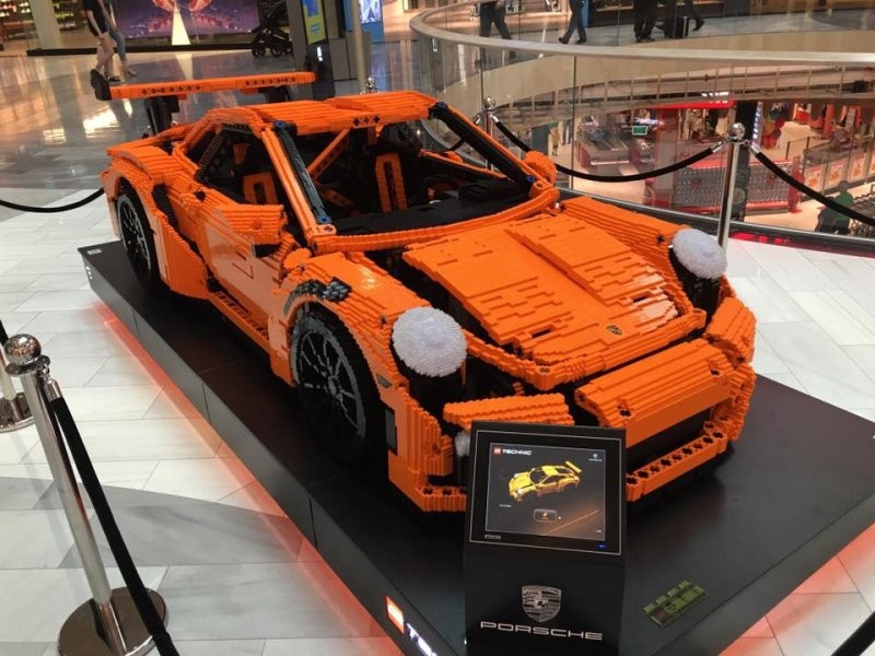 Porsche 911 GT3 RS из Lego в масштабе 1:1