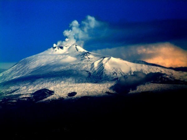 Самый высокий активный вулкан в мире.