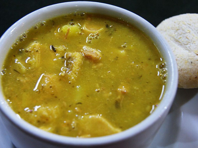 Густой суп из говядины или свинины, зеленых бананов и сладкой картошки "Мондонго"