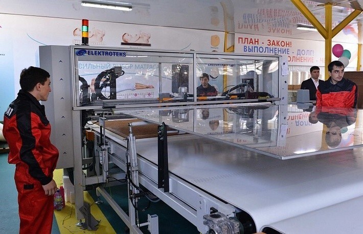 2. На фабрике матрасов в Дагестане запущена новая производственная линия