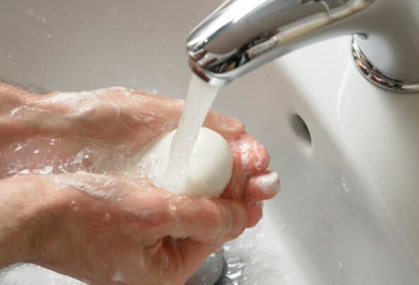 17. За воровство мыла в Аризоне установлено наказание: мыть себя этим куском мыла до тех пор, пока он не закончится.