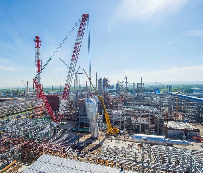 10. Газпром нефтехим Салават: установлено ключевое оборудование каталитического крекинга