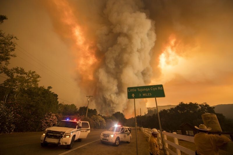 Ужасная красота пожаров в Калифорнии